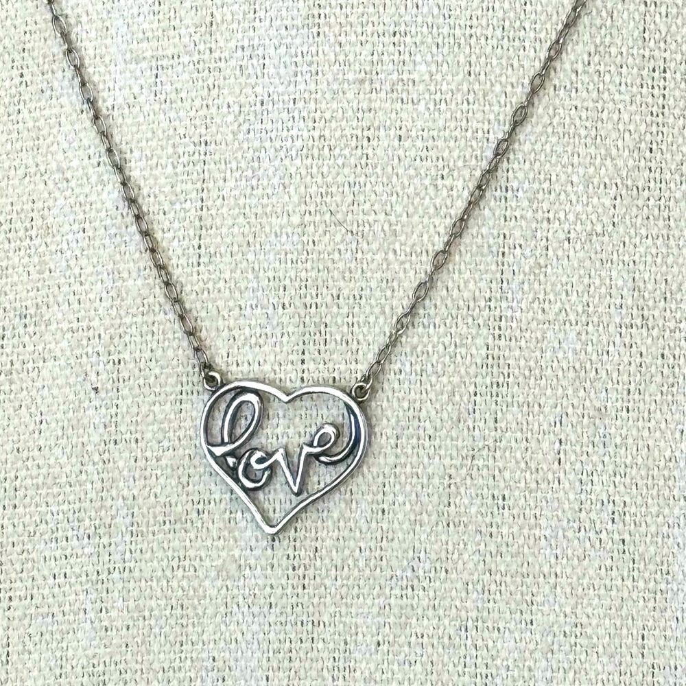 American Eagle 925 Silver Love Heart Necklace